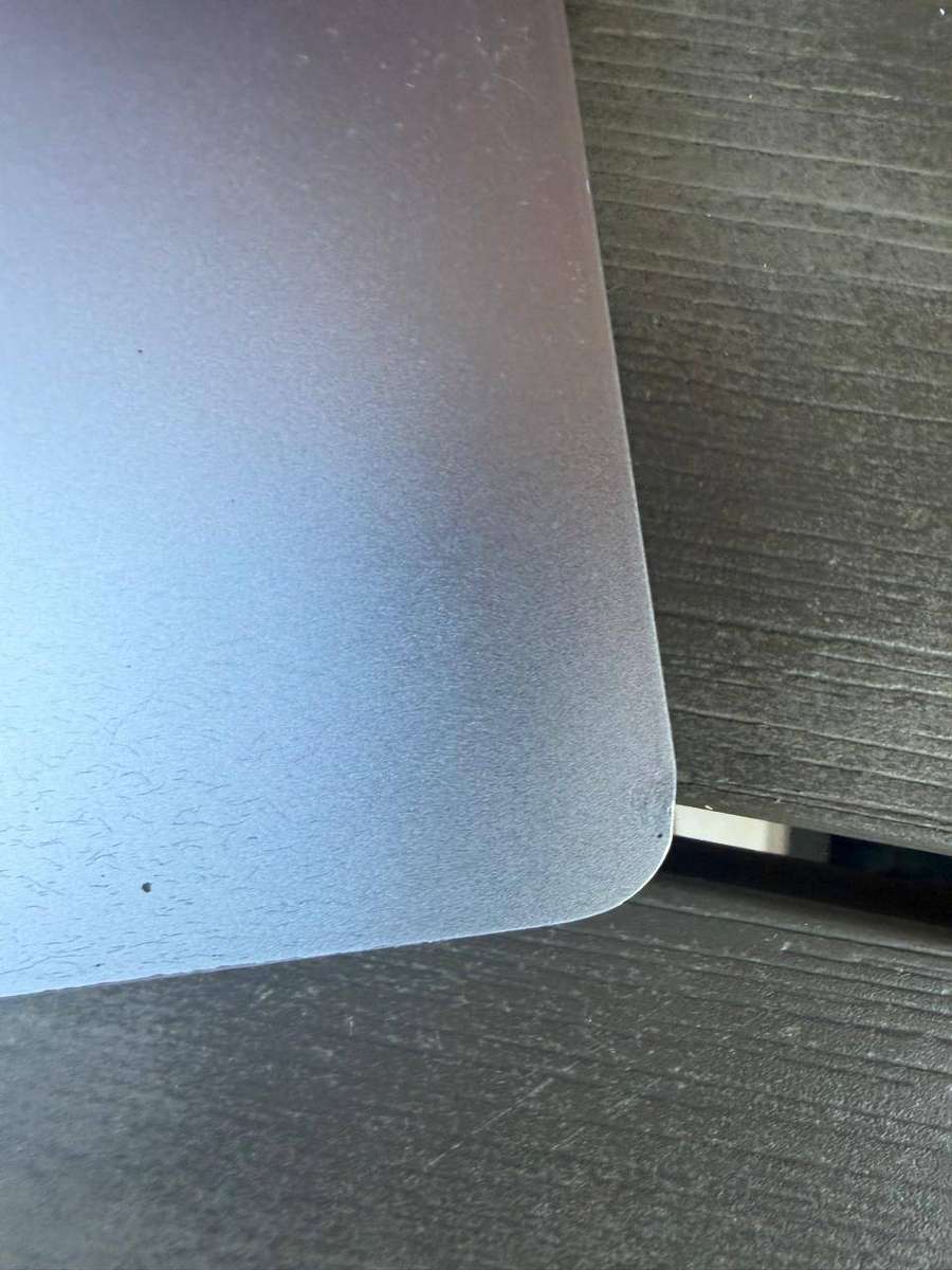 MacBook Pro Touch Bar 13.3 Inch Retina, 2016 (256GB)  Great Condition + Charger