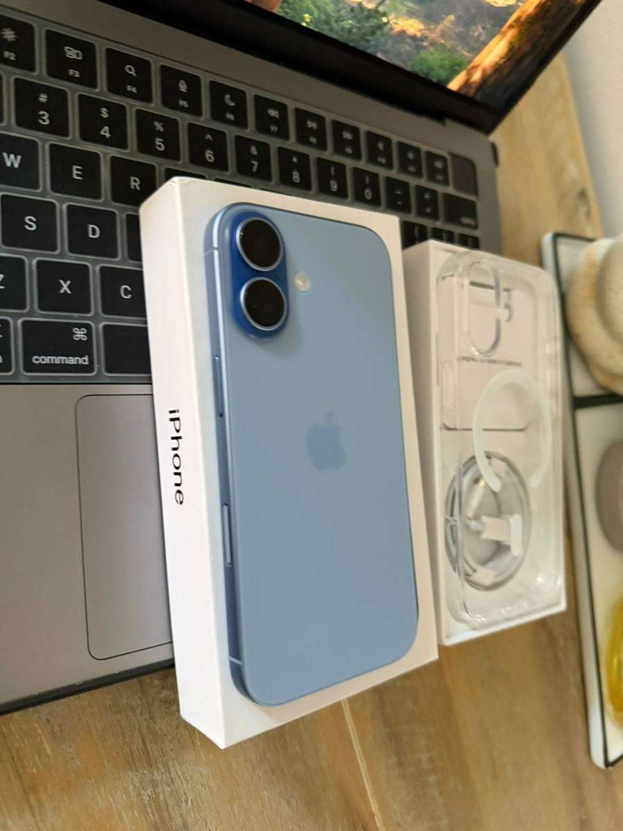 iPhone 17 (256GB) Mist Blue Color , Including  Charger and Extras