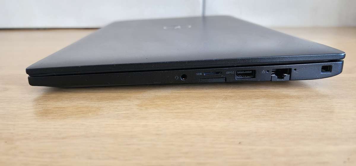 DELL LATITUDE 7490 | 8TH GEN CORE i5-8350U | 8GB DDR4 | 512GB SSD | 14` FHD | WIN11 PRO