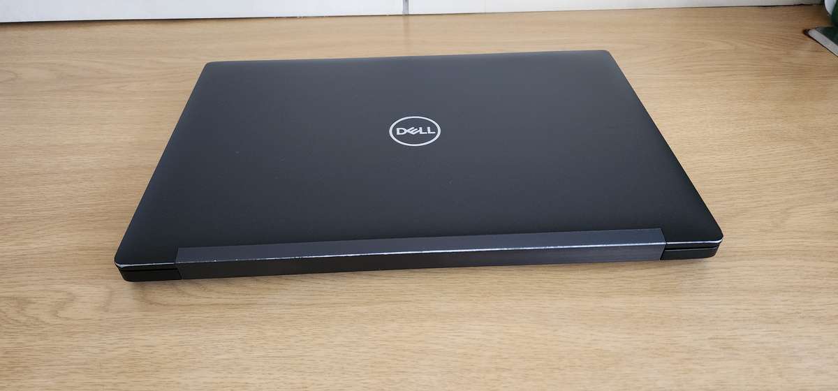 DELL LATITUDE 7490 | 8TH GEN CORE i5-8350U | 8GB DDR4 | 512GB SSD | 14` FHD | WIN11 PRO