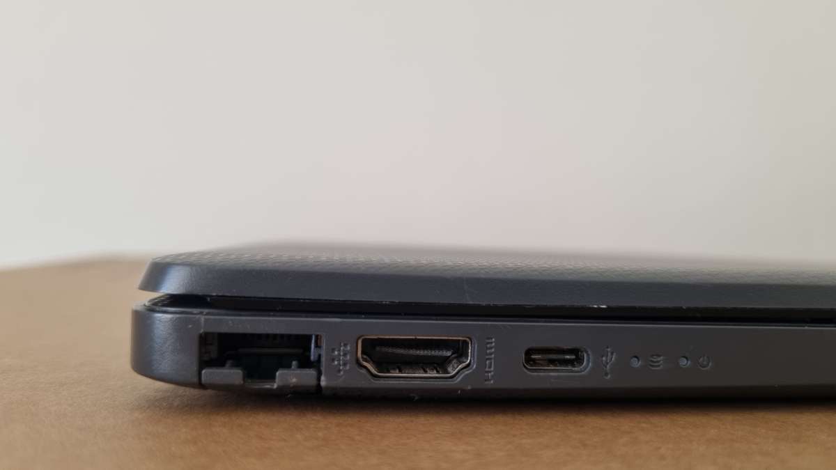 HP 15-DW0XXX - 8TH GEN CORE i5-8265U, 8GB RAM, 512GB NVME SSD, 15" HD DISPLAY, WINDOWS 11 HOME SL