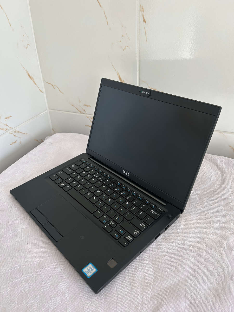 Dell Latitude 7390 -> Core i5-8350U / 16GB / 256GB SSD / Windows 11 PRO -> ->