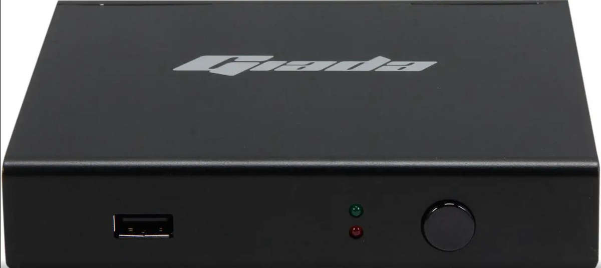 Giada Q30W  Mini Pc Like new !!!!