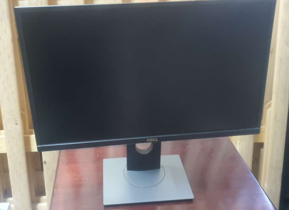 DELL MONITOR 24 INCHES