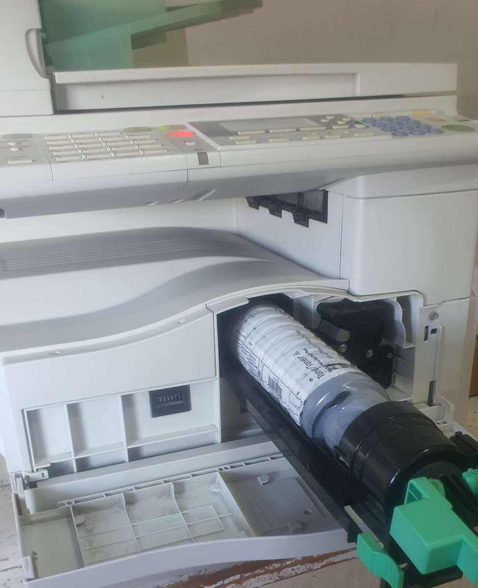 Aficio Gestetner DSM415PF COPIER /PRINTER