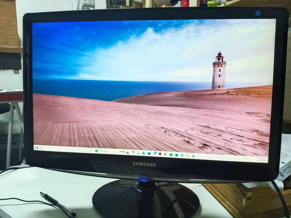 Samsung B2330 23" LCD Widescreen Monitor