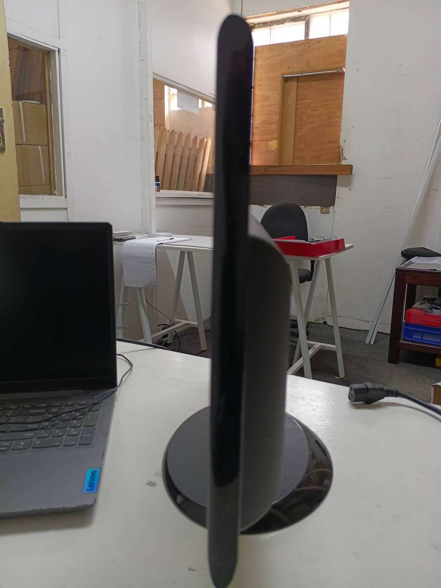 AOC 19 INCHES LED MONITOR