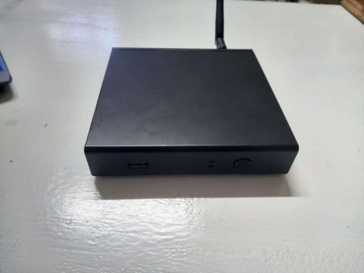 Giada Q30W  Mini Pc Like new !!!!