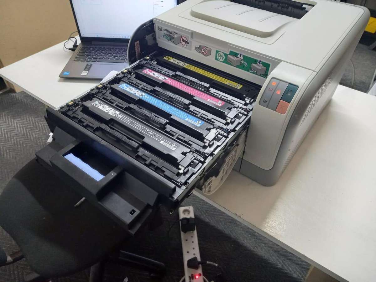 HP Color LaserJet CP1215 Colour Laser Printer