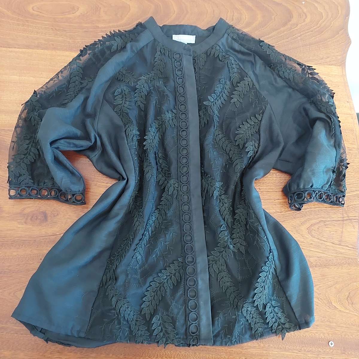 Queenspark shirt black with buttons short sleeve