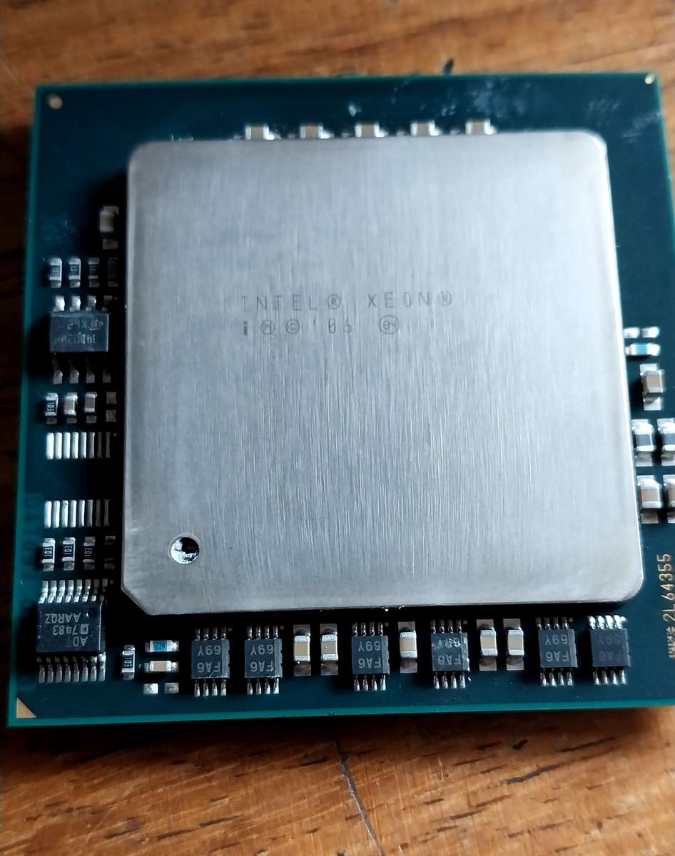 X4 SERVER RAM MODULES & X4 XEON CPU'S