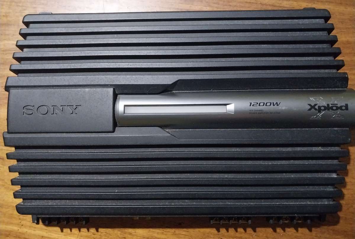 !! SONY XPLOD 1200W, 4 CHANNEL AMPLIFIER !!