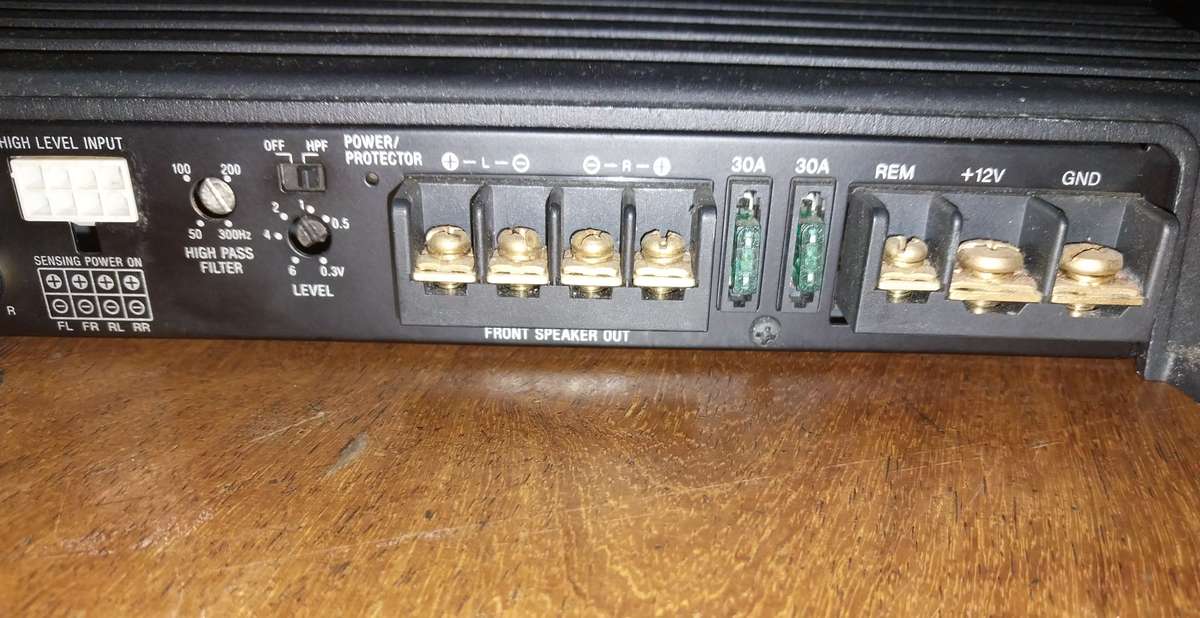 !! SONY XPLOD 1200W, 4 CHANNEL AMPLIFIER !!