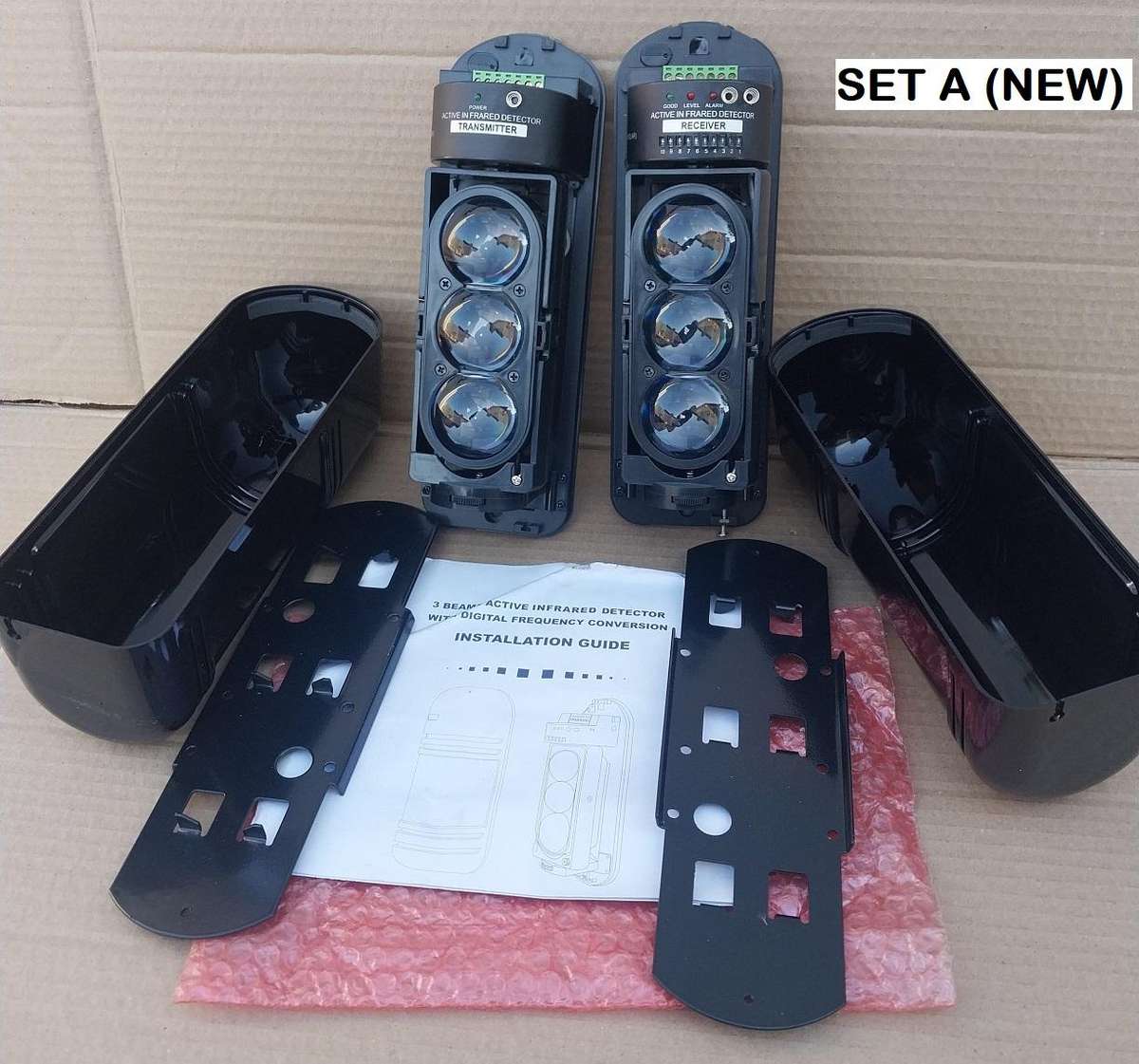 Security perimeter beams - triple beam (+2nd free pair)