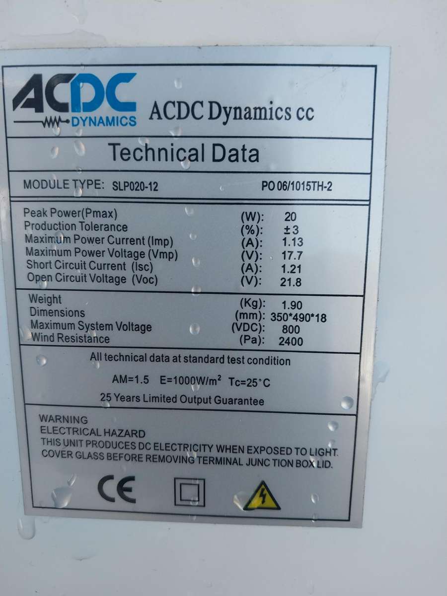 Lot of 5 solar panels