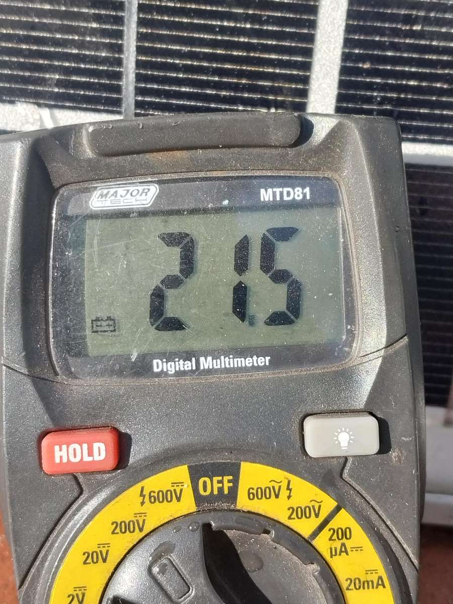 Lot of 5 solar panels