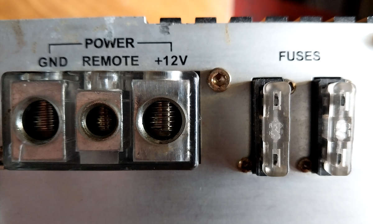 1,400W EARTHQUAKE AUDIO CAR AMPLIFIER