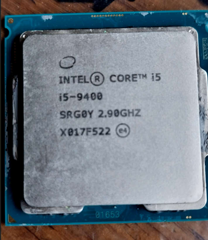 9TH GEN CPU (i5-9400) + 16GB DDR4 RAM