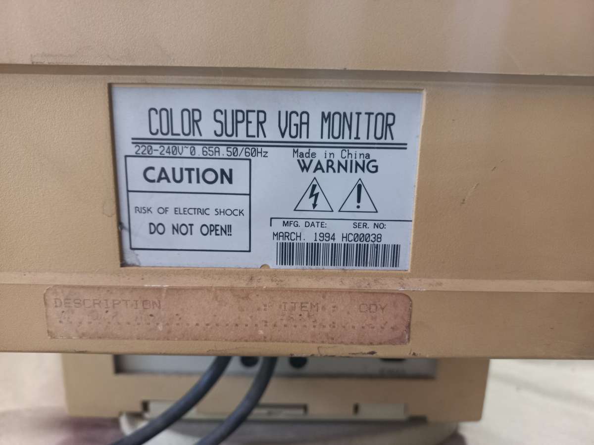 TRL 14" Super VGA Monitor