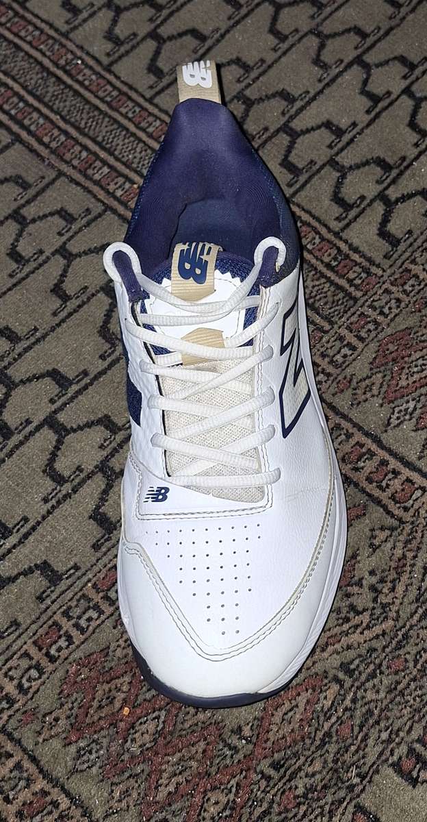 REDUCED New Balance CK4030N5 Cricket Bowlers spikes