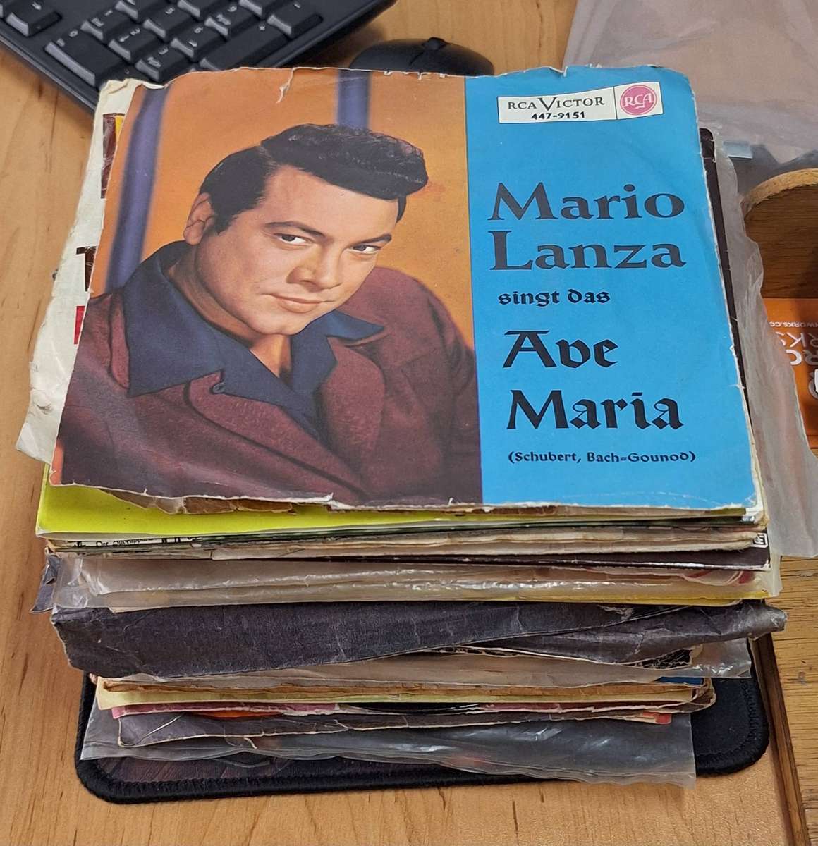 Elvis, Barry Manilow, Cliff Richard, Elton John.....Lot of 7 Singles