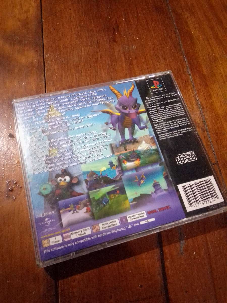 SPYRO - Year of the Dragon PlayStation 1