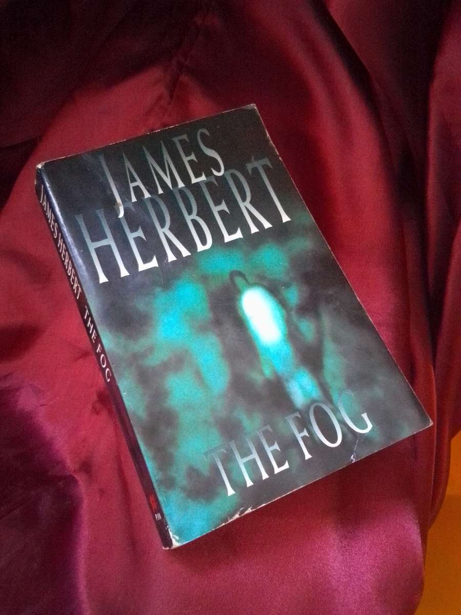 THE FOG - James Herbert 1999 Softcover