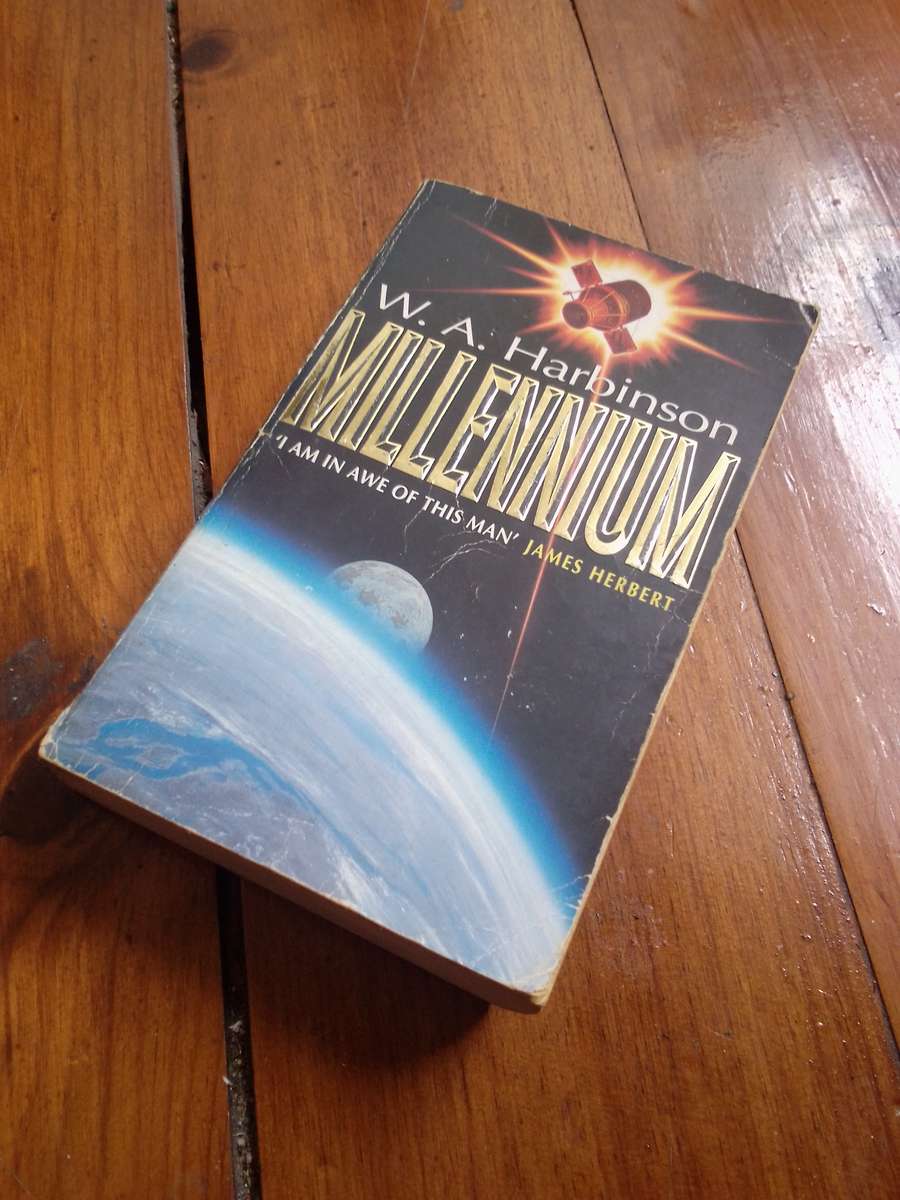 Projejekt Saucer (Book 4) MILLENNIUM - W.A. Harbinson 1995 Paperback