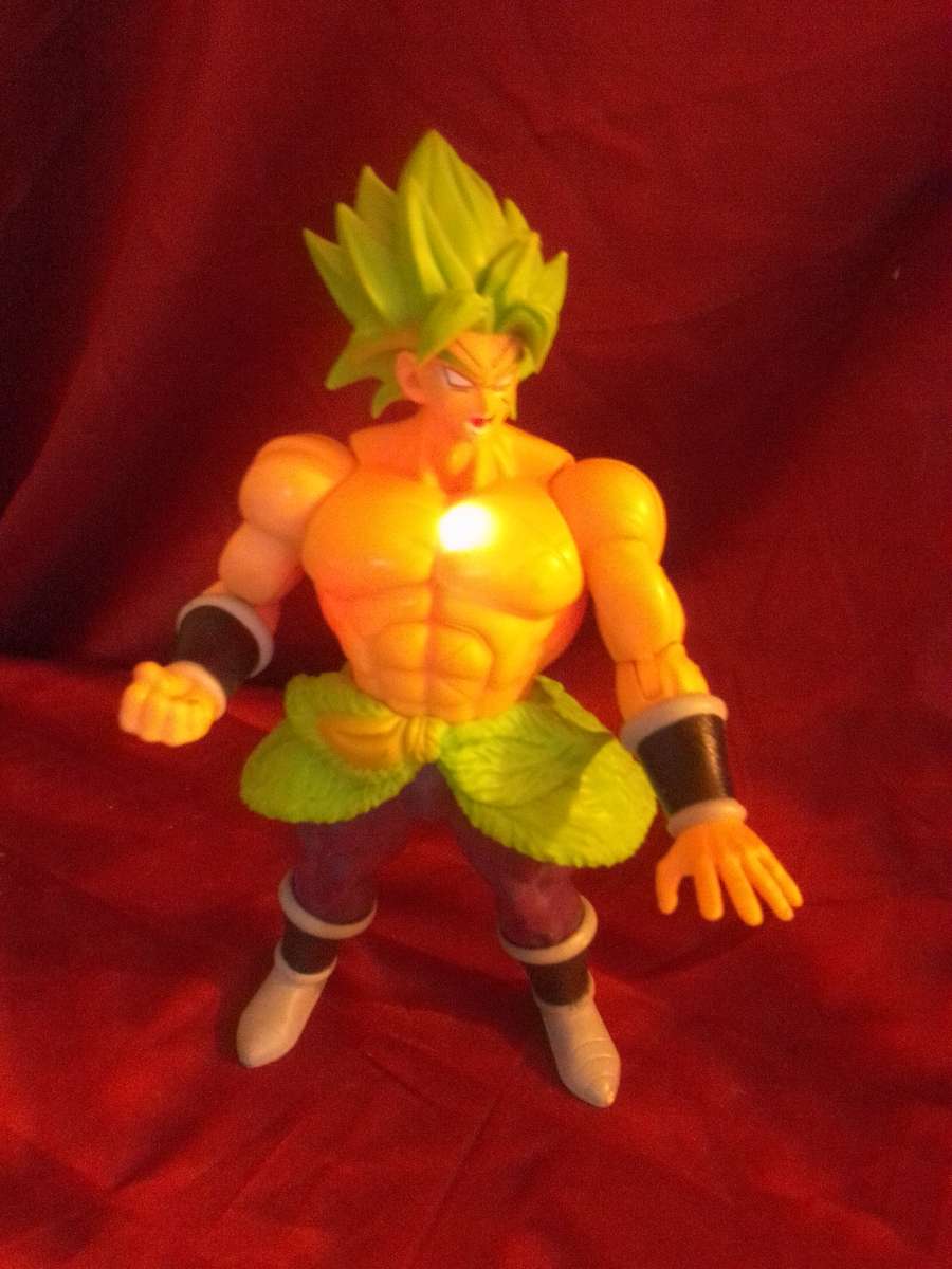 Large Dragon Ball Z 'Broly' Figurine (Articulated with sound and light)