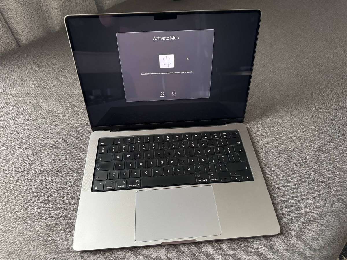 Apple MacBook Pro 14