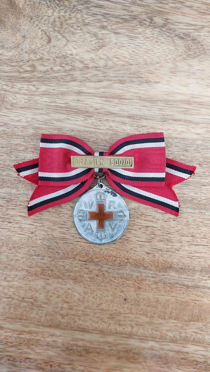 - Prussian Red Cross Medal with Ostasien 1900/01 Clasp -
