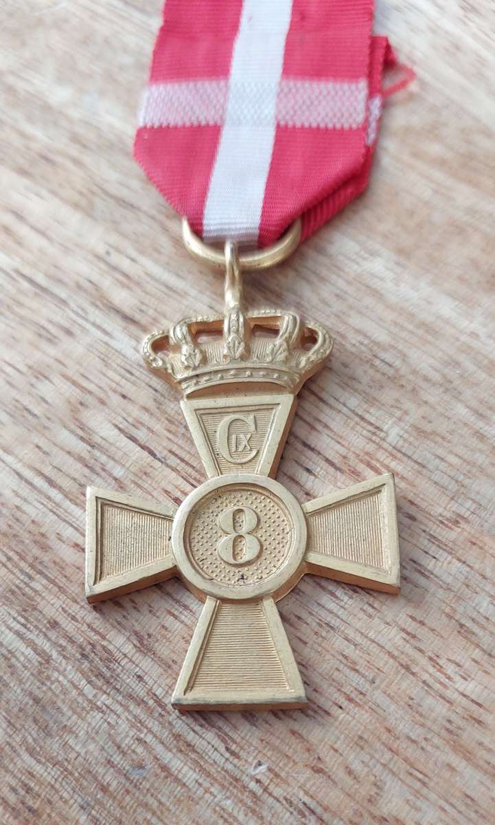 - Denmark 8 Years Faithful Service Decoration  -