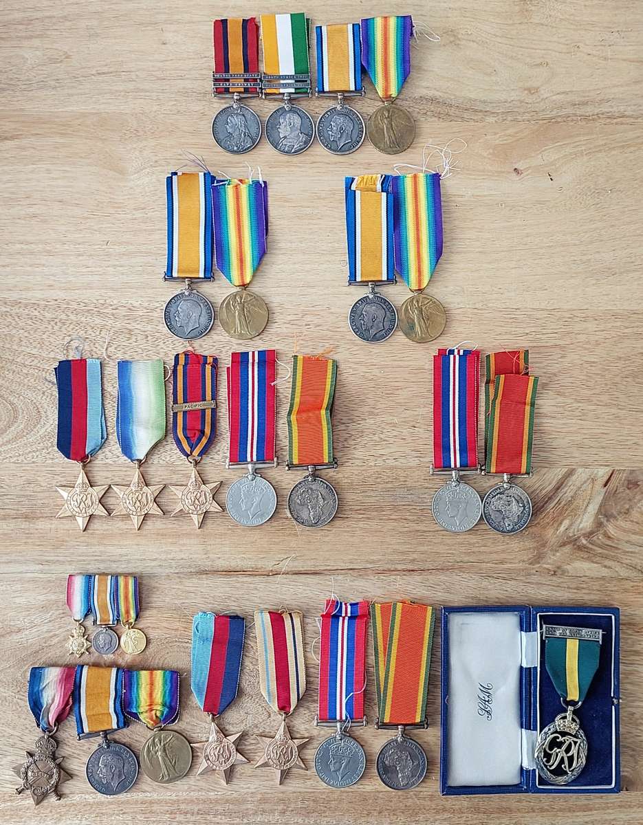 -  The Exceptional Beeton Family Group of Medals, 6 Family Members over 3 Wars  -