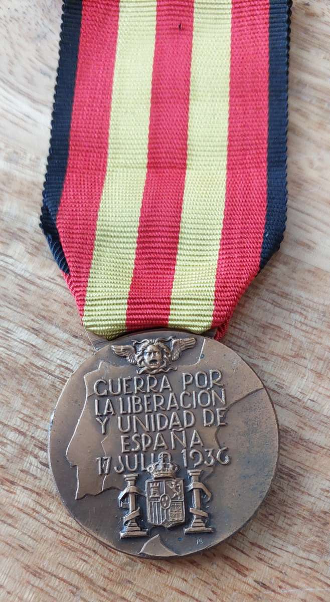 - Spanish Civil War Participants Medal of the Spanish Campaign -