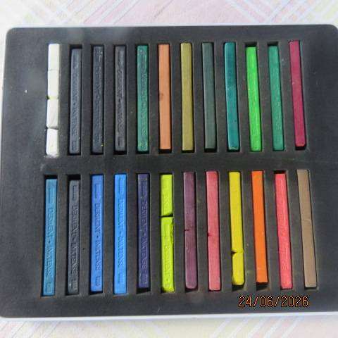 DERWERT 24 Inktense Water Soluble Ink Blocks - Permanent Colour for Paper Canvas & Fabric