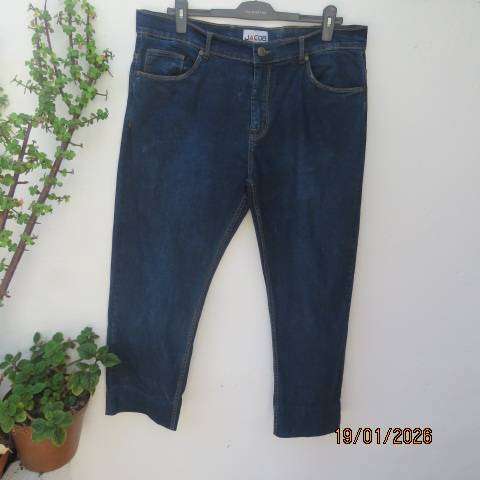 JACOB blue denim stretch cotton jeans with back-front pockets. Size 40