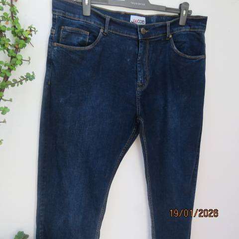 JACOB blue denim stretch cotton jeans with back-front pockets. Size 40