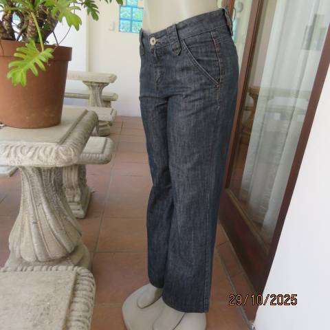 RE flare leg regular fit denim jeans in blue polycotton. Size 34.