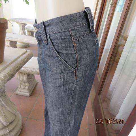 RE flare leg regular fit denim jeans in blue polycotton. Size 34.