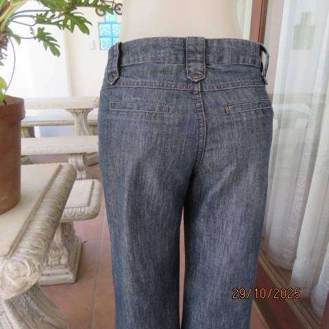 RE flare leg regular fit denim jeans in blue polycotton. Size 34.