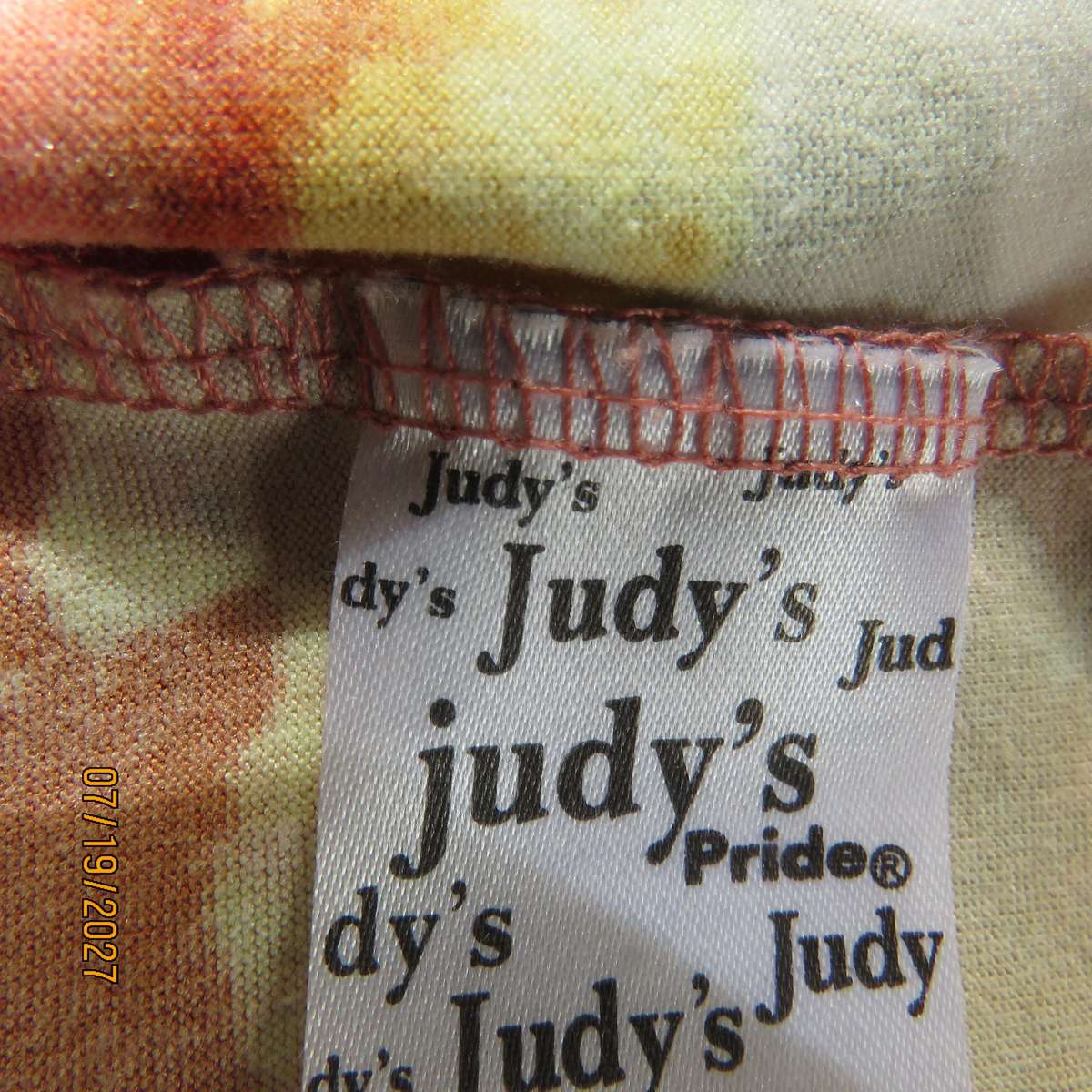 JUDY'S PRIDE soft stretch viscose long sleeve bodycon dress in unique colour print. Size 34.