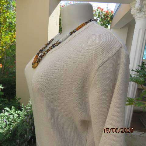 Beige and cream knitted acrylic-cotton blend slip-over top, size 38-40