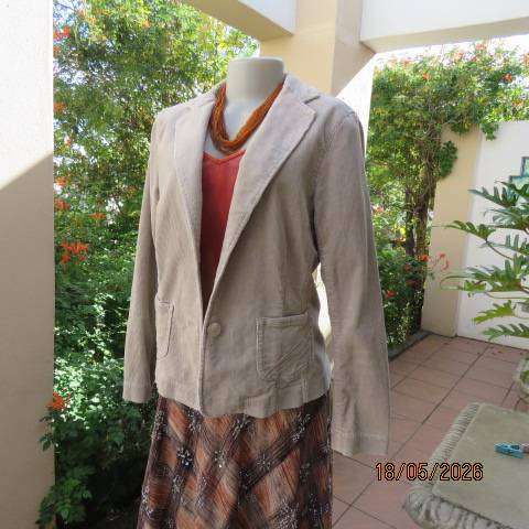 Woolworths beige corduroy long sleeve tailored jacket with 2 front pockets, size 36