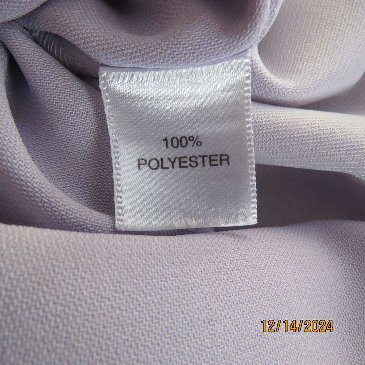 Elegant sleeveless lilac long 100% polyester jacket. Button down/open collar. Size 38 FOSHINI.New co