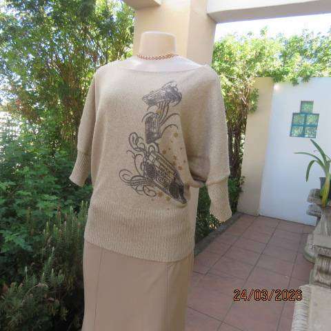 WWW cream and gold knitted pull over top size 38 - polyester, acrylic, lurex yarn.