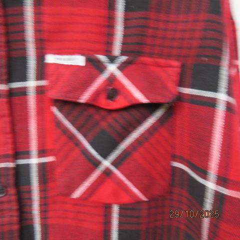 WRANGLER men's red-black and white check woven polycotton shirt size Large