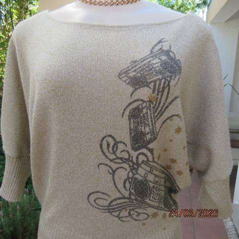 WWW cream and gold knitted pull over top size 38 - polyester, acrylic, lurex yarn.