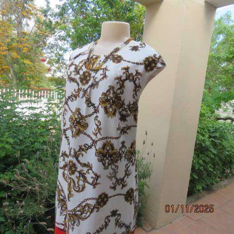 TRUWORTHS light cream- gold and brown baroque print. Lined. Size 40