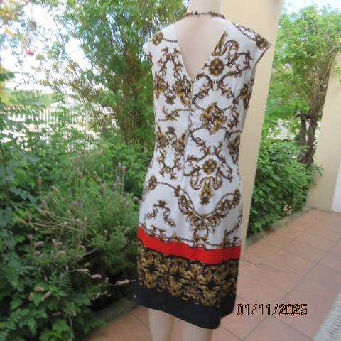 TRUWORTHS light cream- gold and brown baroque print. Lined. Size 40