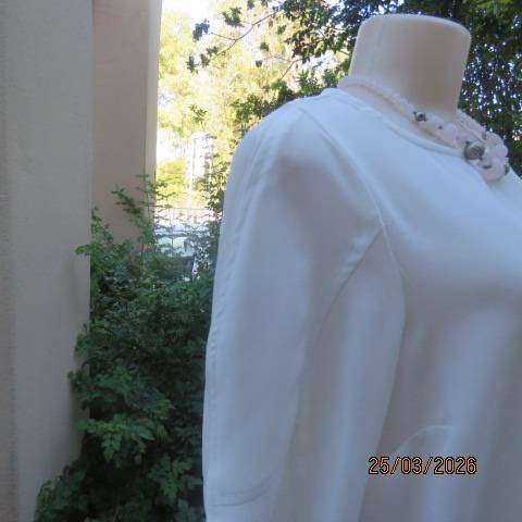 M&Co UK elegant white slip-over with unique sleeve design, size 38